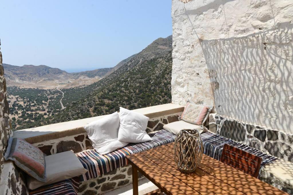 Volcano View Nisyros * Emporeios (Nisyros)